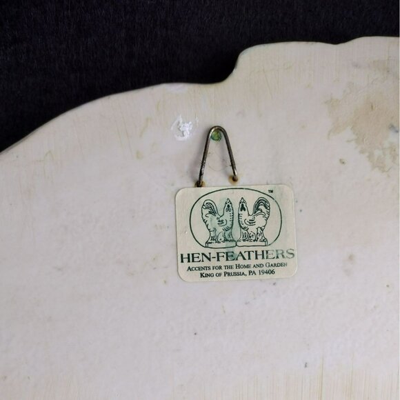 Vintage Twin Angel Cherub Wall Plaque, Hanging Wall Art 10" by Hen-Feathers - Picture 6 of 6